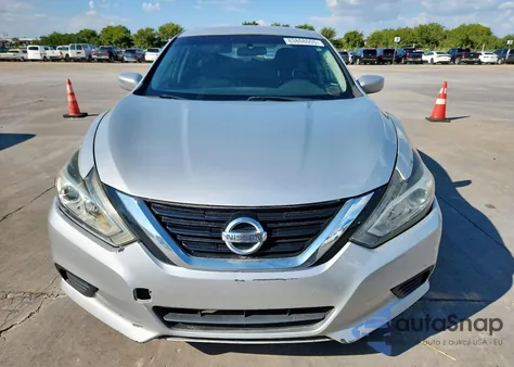 2016 Nissan Altima 2.5 z USA, uszkodzony, nr VIN 1N4AL3AP9GN317089